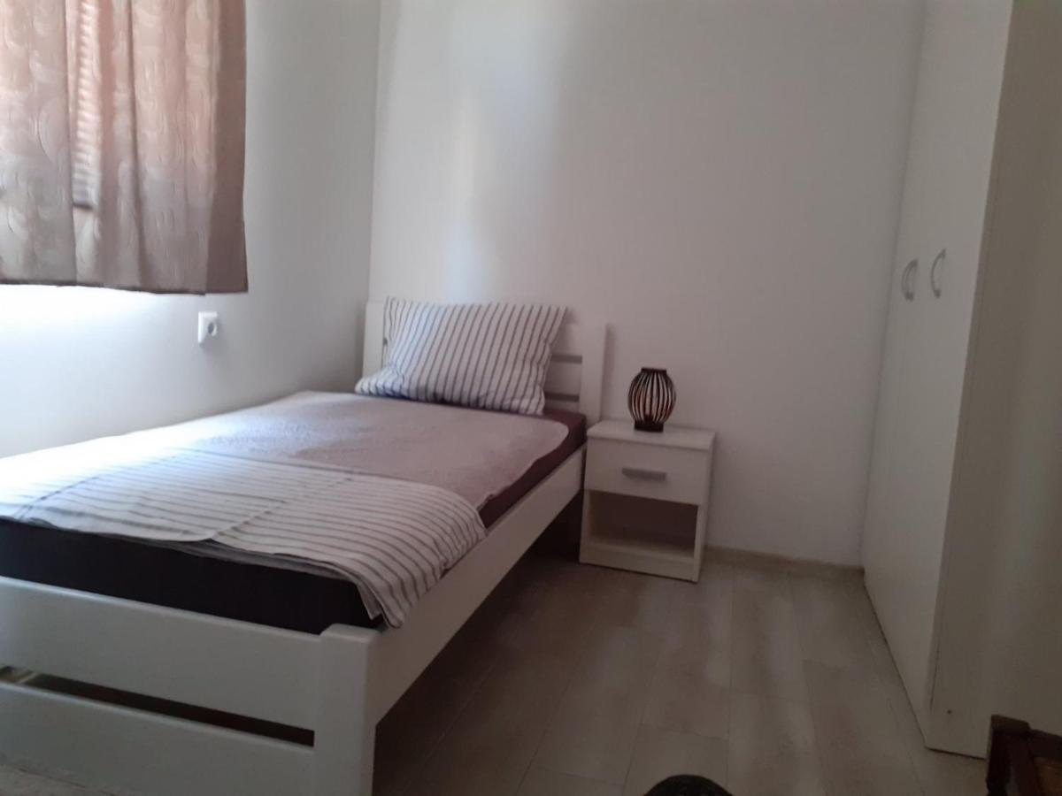 Apartmani Grumf Gornji Karin Luaran gambar
